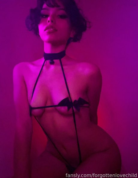 Forgottenlovechild freie nackt bilder