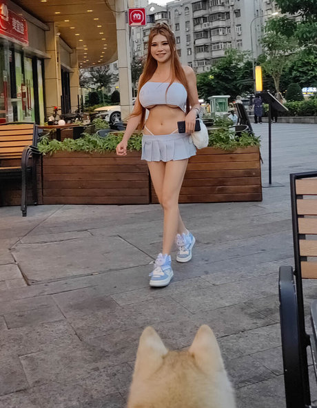 dünne rothaarige onlyfans erwachsene kunst bild