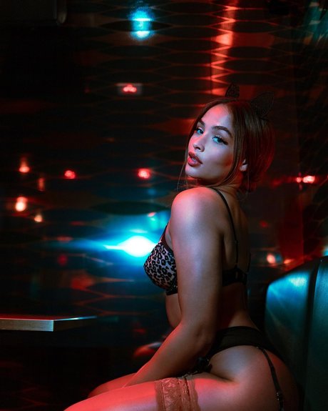 Clo Lloyd kostenlose kunst fotos