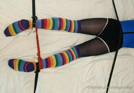 longashlegs schauspielerin sexy bild