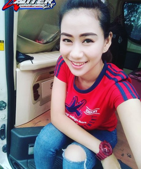 Saowalak Saifak nette pornostar fotos