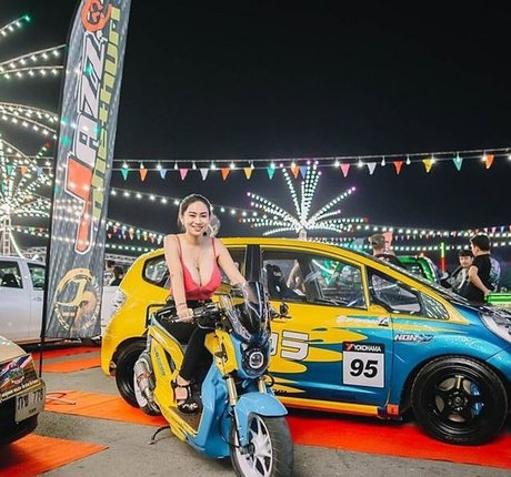 Saowalak Saifak sexy hd foto