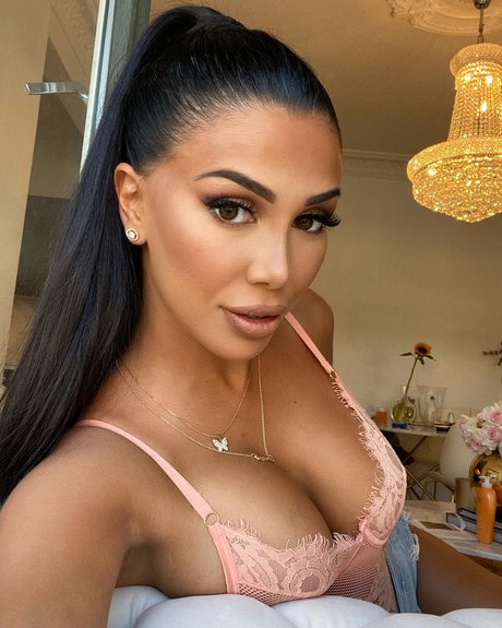 Isabel Raad schöne perfekte bild