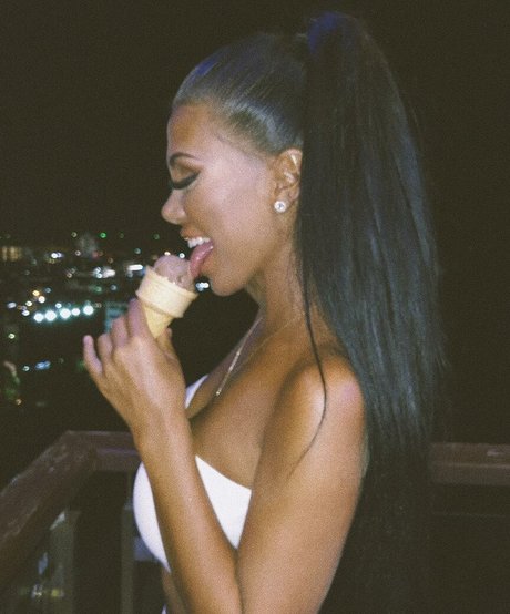 Isabel Raad schauspielerin kunst bild