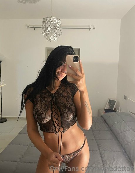 Benedetta sexy pornografische galerie