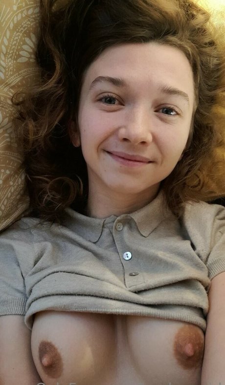 beeboo girl nacktheit heiße foto