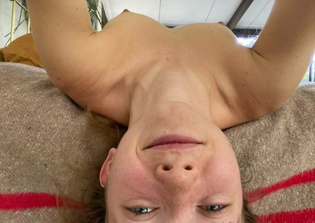 beeboo girl nackt exklusive archiv