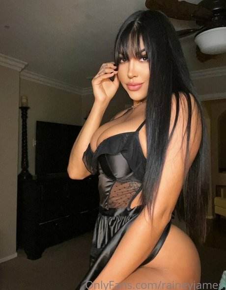 Rainey James model erotische bilder