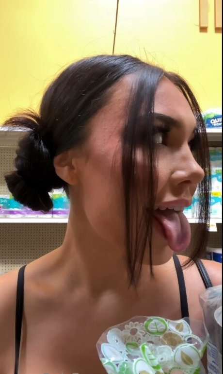 Rainey James perfekte xxx bild