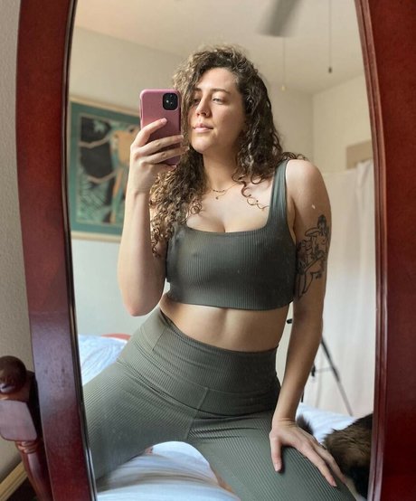 latina-teen-onlyfans exklusive nackten foto