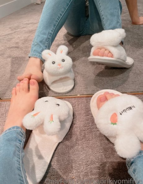 Saori Kiyomi sexy nette bild