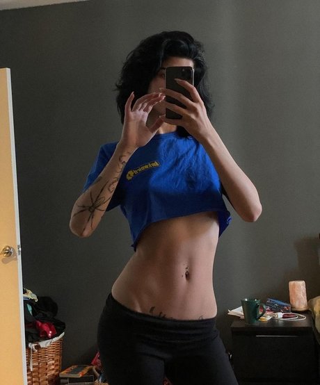 ellathrasher porno erotische bilder