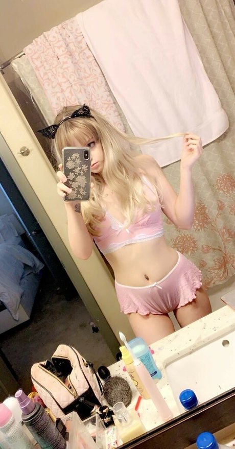 Kittenxx heiße nackt fotos