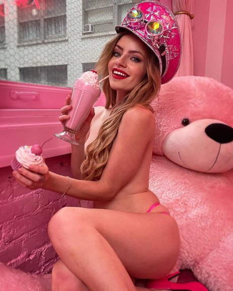 Cody Renee Cameron top schöne foto