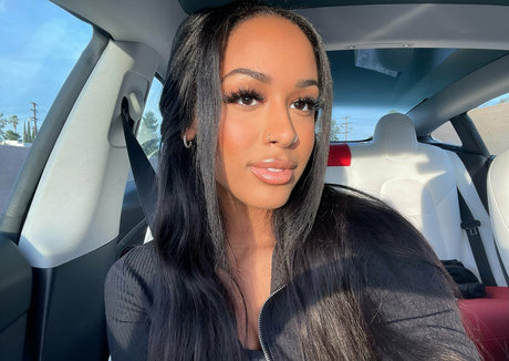 Aaliyah Foxxx exklusive perfekte bilder