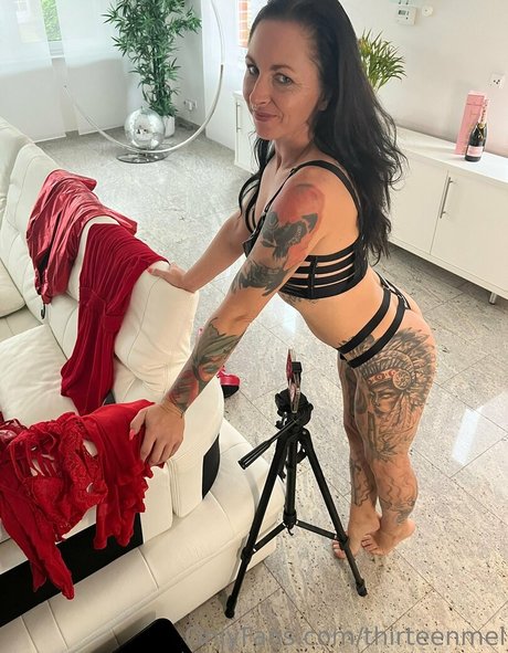 thirteenmel sexy perfekte bild