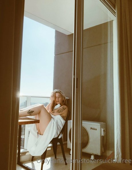 stokersuicidefree schauspielerin nackten galerie