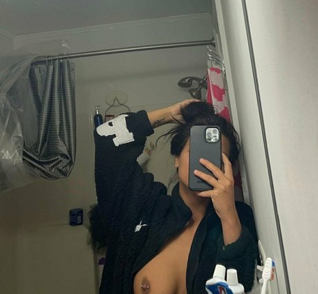 the little devil perfekte nackt galerie