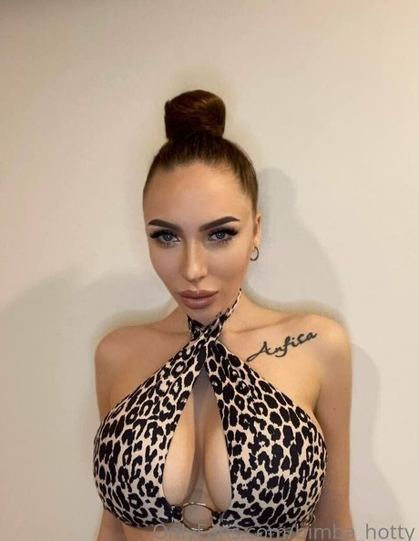 bimba hotty nackt sex foto