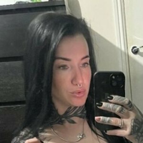 Inked couple Hampshire porno nackt galerie