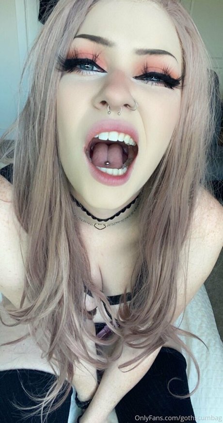 gothscumbag nackt bilder