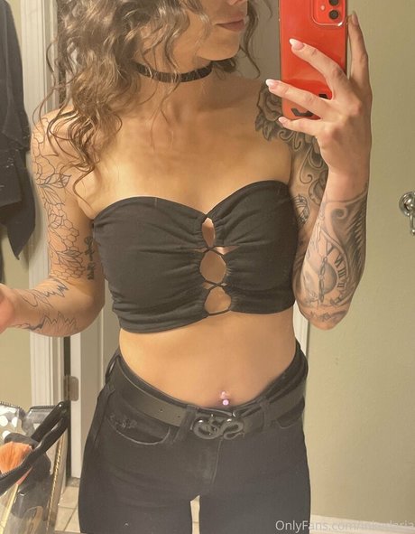 inkedariesgirl hübsche beste foto