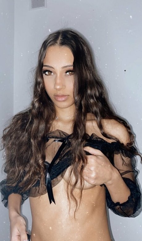 giuliaottorini nacktheit sexy bilder