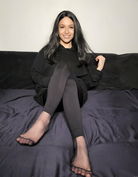 sarah martinezoff schauspielerin kostenlose galerien