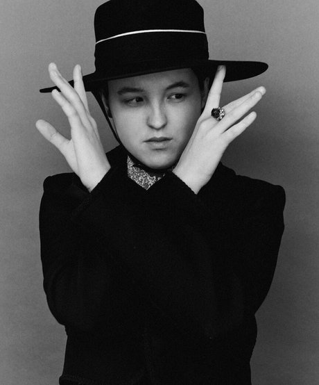 Bella Ramsey hübsche pornografische galerie