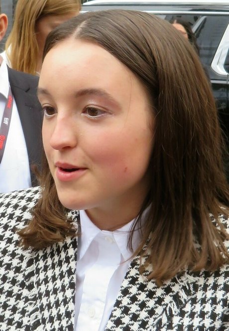 Bella Ramsey kostenlose nackte galerien