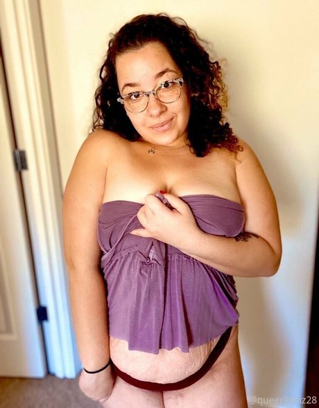 queenkenz28 erotische schöne galerie