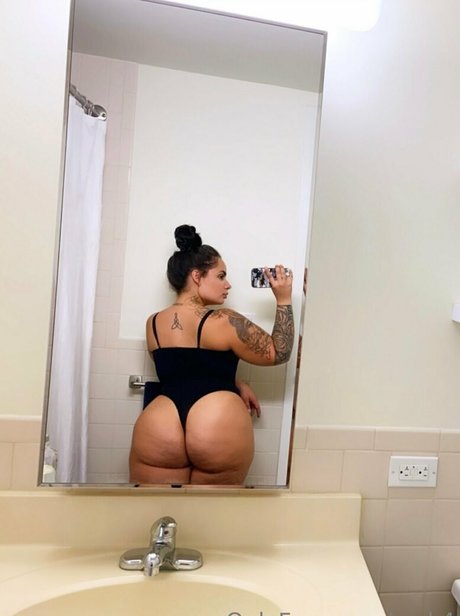 syrk4 schöne sexy bild