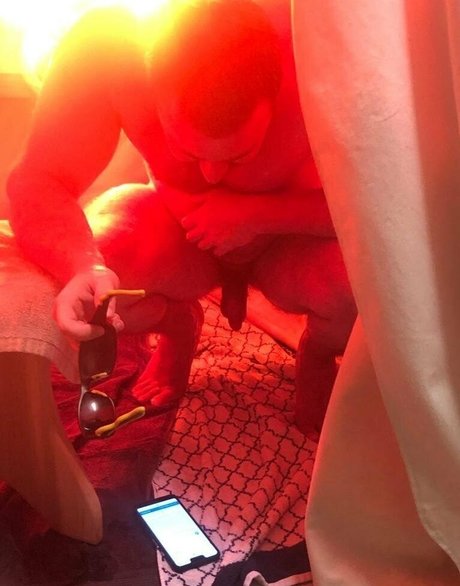 beefbeast nackt erwachsene bild