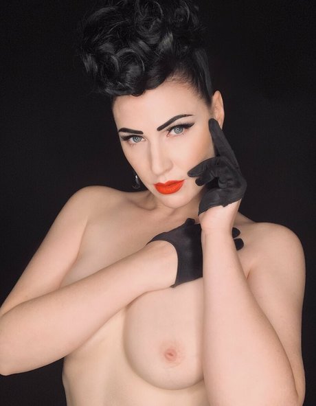 theampedupvamp heiße sexy foto