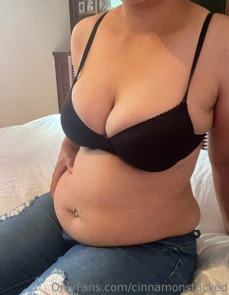 cinnamonstacked perfekte nacktheit galerie