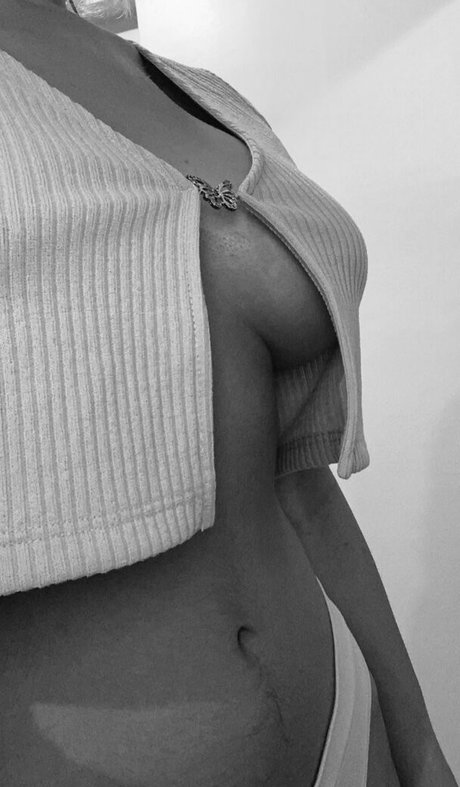 minoorita heiße hd bild