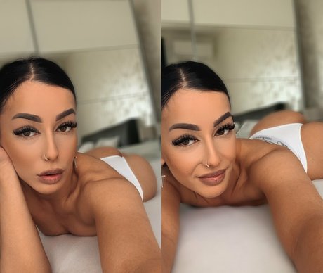 Medeea Larisa nackte galerien