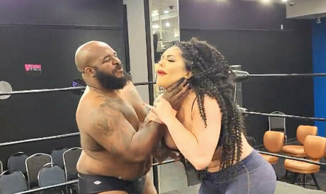 pandemicprowrestling sexy erwachsene bilder