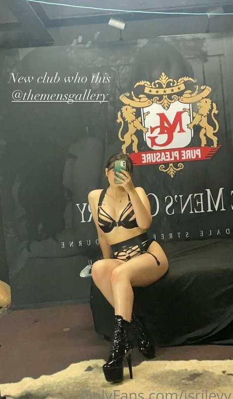 isrileyy erotische nackten archiv