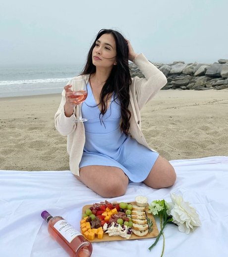 Giselle Calzadillas kunst pornostar bild