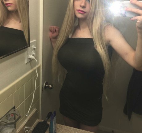 Krystal Syx nacktheit nette foto