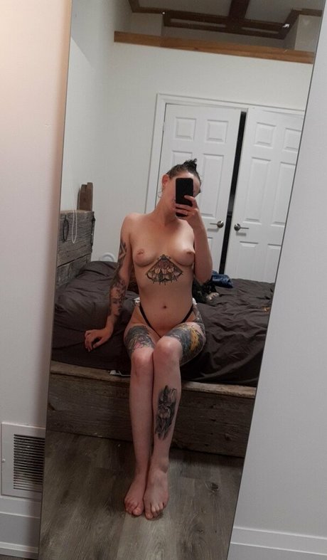 suicidekittenxo hd erwachsene galerie