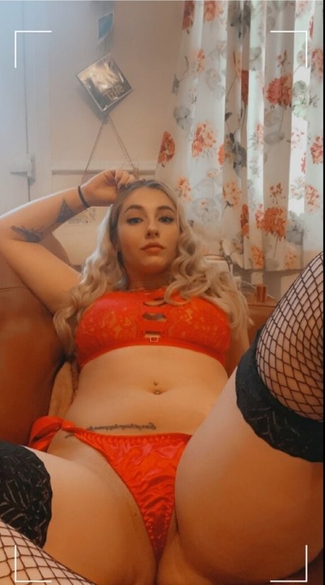 Poppy alex perfekte hübsche galerie