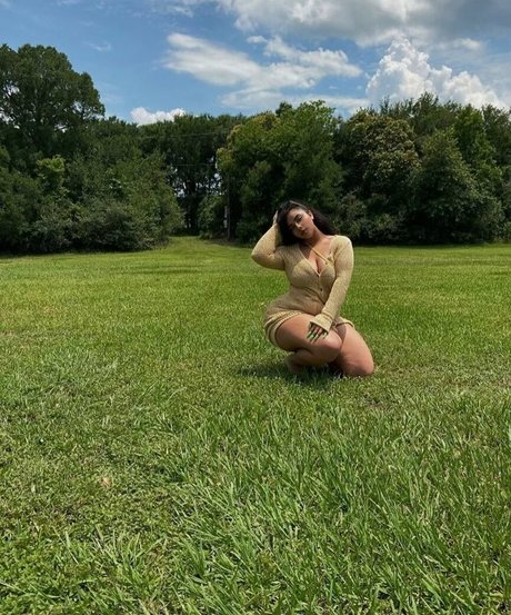 Megan Velez sexy perfekte bild