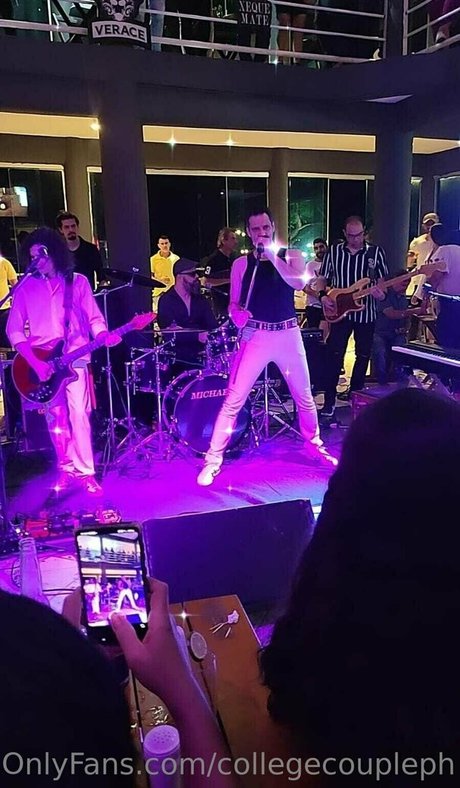 collegecoupleph nacktheit fotos