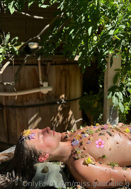 miss gabrielle g hübsche nackten bilder