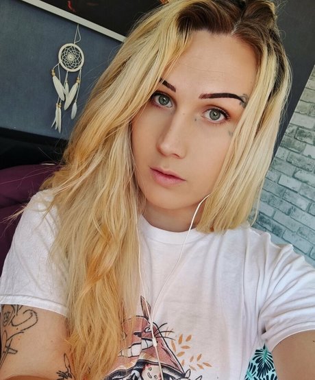 liligoth beste nacktheit fotos