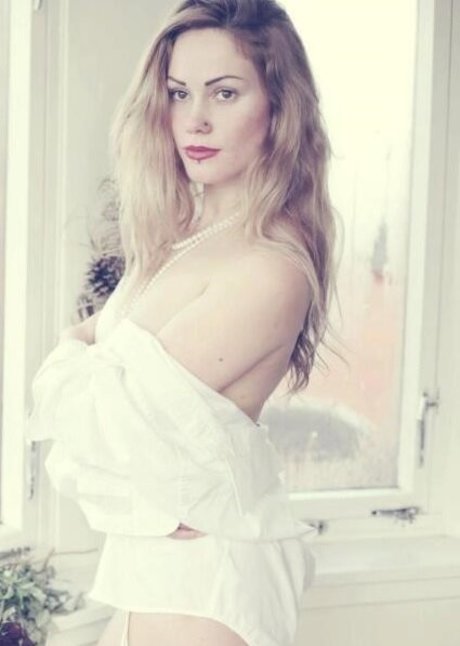 Sandra Gentvainyte erwachsene hd foto