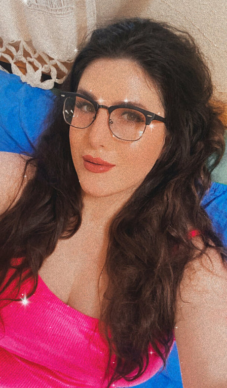 Moxymary erwachsene freie foto