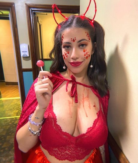 Anah Elisa erwachsene nackte archiv